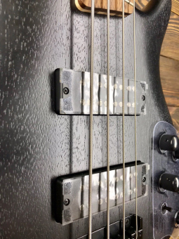 Ibanez SR Series SR300EB WK Ibanez SR Series SR300EB WK Фото 9