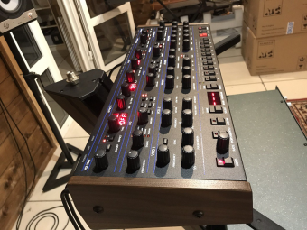 Dave Smith Instruments OB-6 Desktop Analog Synth Module Фото 2