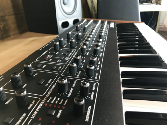 Dave Smith Instruments Prophet Rev2 16-voice Keyboard Фото 7