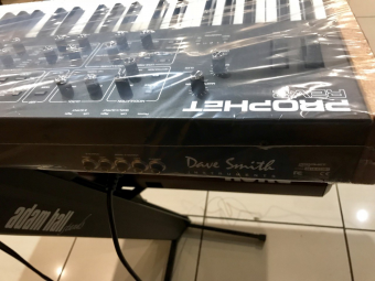 Dave Smith Instruments Prophet Rev2 8-voice Keyboard Фото 2