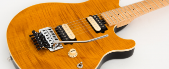 Music Man Axis - Balboa Blue Quilt - Rosewood Matching Headstock - No Pickguard Фото 6