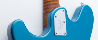 Music Man Valentine Trem - Satin Natural - Figured Roasted Maple/Maple - Shell Фото 7