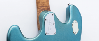 Music Man StingRay Guitar HH Trem - Vintage Turquoise - Figured Roasted Maple/Maple - Parchment Фото 8