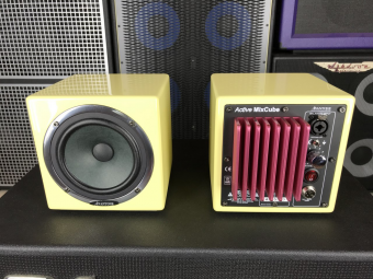 Avantone Pro MixCube Active Monitor Pair Cream Фото 2
