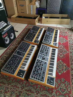 Moog One Polyphonic Synthesizer 16-Voice Фото 3