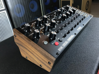 Moog DFAM Фото 8