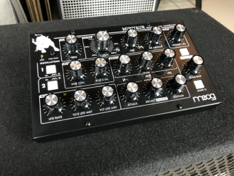 Moog Minitaur Фото 5