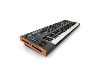 Novation Summit Фото 3
