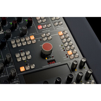 AMS Neve Genesys G128 (128 input, 64 fader) base console Фото 4