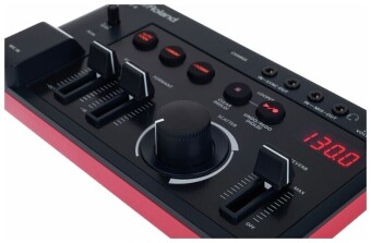 Roland E-4 Фото 6