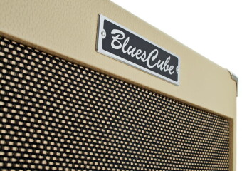 Roland Blues Cube Hot VB Фото 3