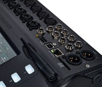 Allen & Heath CQ18T Фото 5