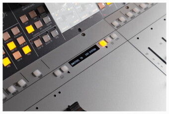 AMS Neve 8424 motorised fader console Фото 5