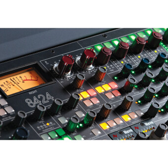 AMS Neve 8424 motorised fader console + 1073OPX Octal mic preamp bundle Фото 6