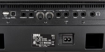 KORG PA600 Фото 2