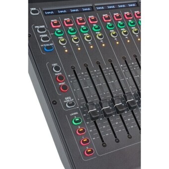 Allen & Heath QU-5D Dante Console Фото 4