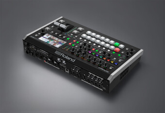 Roland V-80HD Фото 2