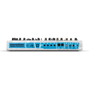 Novation Bass Station II Swifty Edition Фото 7
