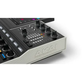AKAI Professional MPC XL Фото 6