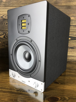 EVE AUDIO SC207 Фото 3